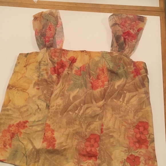 Oscalito yellow printed camisole small sized. - Picture 2 of 2